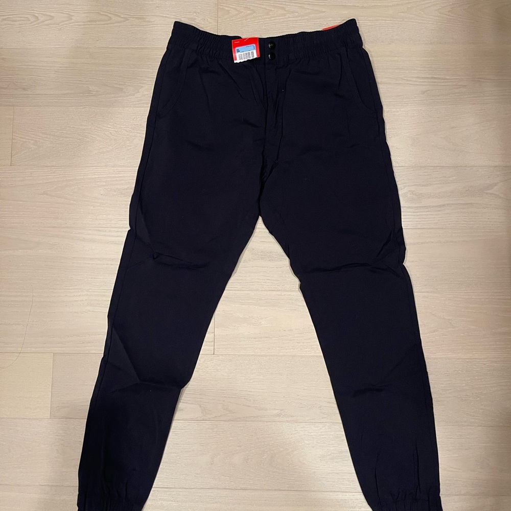 BNWT Men’s Nike V442 Black Tech Woven Jogger Cuffed Pants 871767 010 Medium M